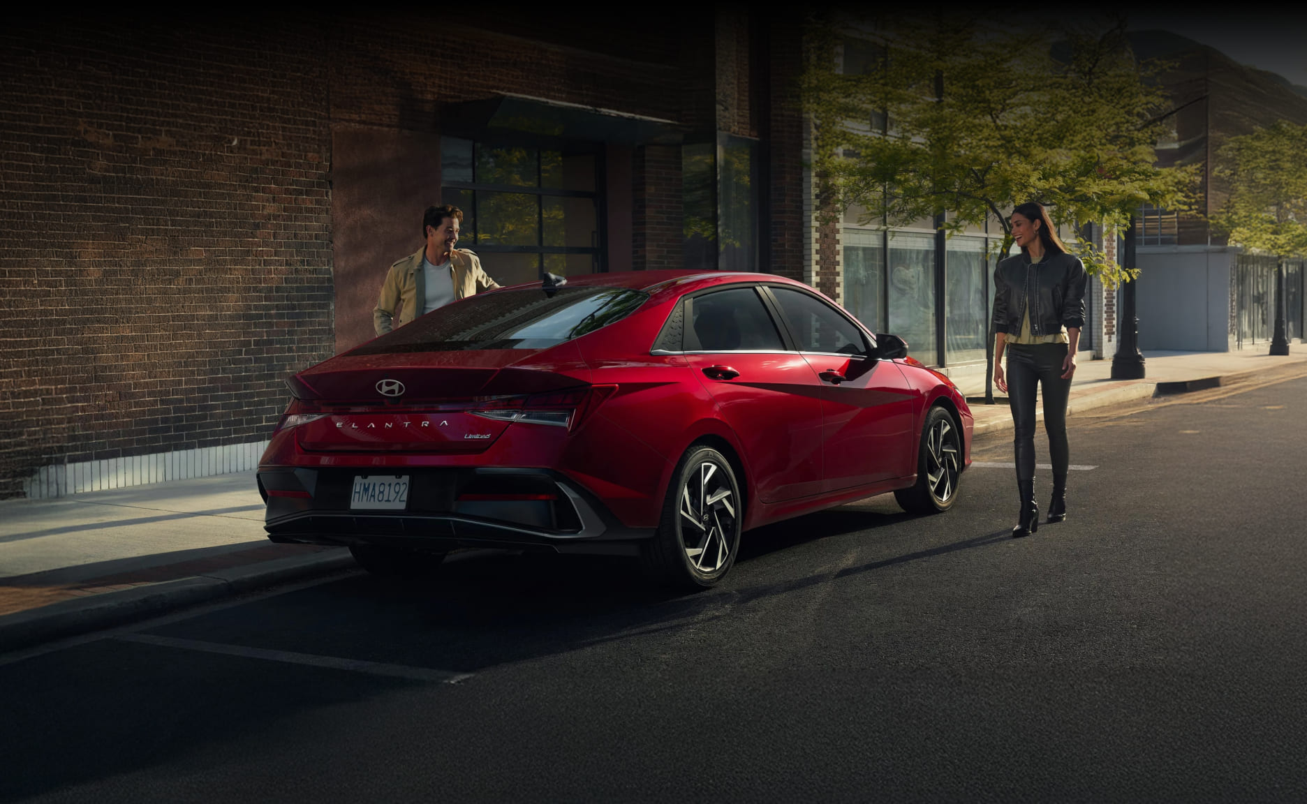 Compare the 2025 Hyundai Elantra vs Hyundai Sonata for Sale in ...